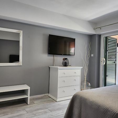 Apartmani Dijana Podgora Exteriör bild