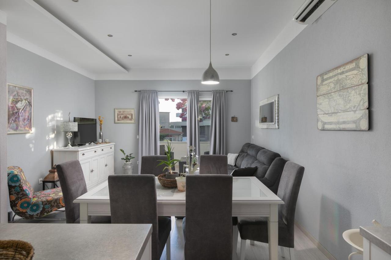 Apartmani Dijana Podgora Exteriör bild