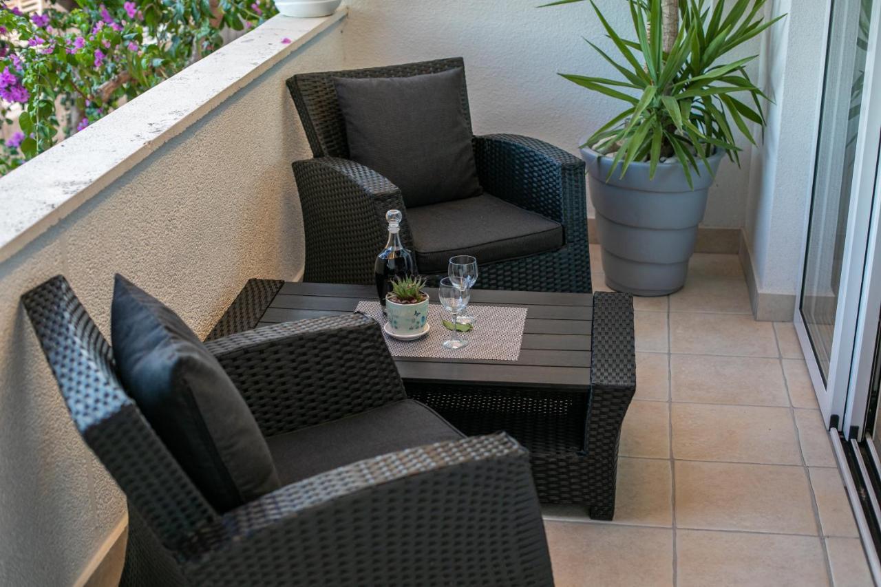 Apartmani Dijana Podgora Exteriör bild