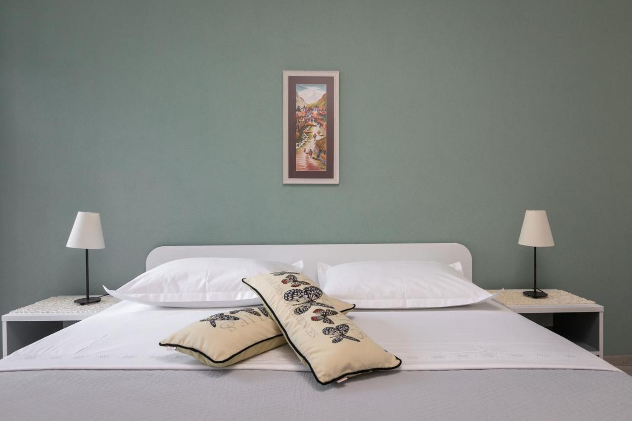Apartmani Dijana Podgora Exteriör bild