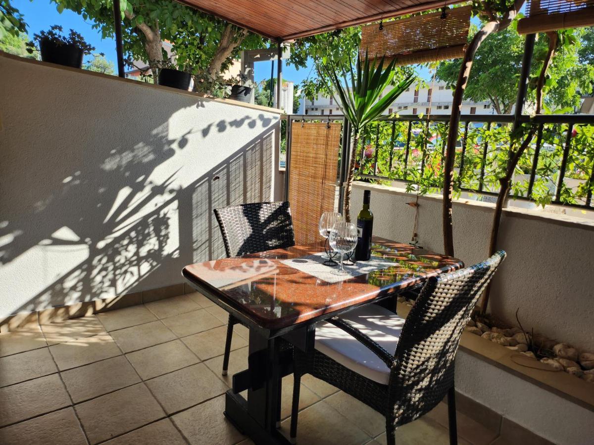 Apartmani Dijana Podgora Exteriör bild