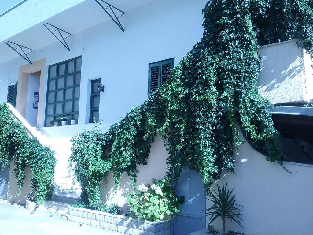 Apartmani Dijana Podgora Exteriör bild